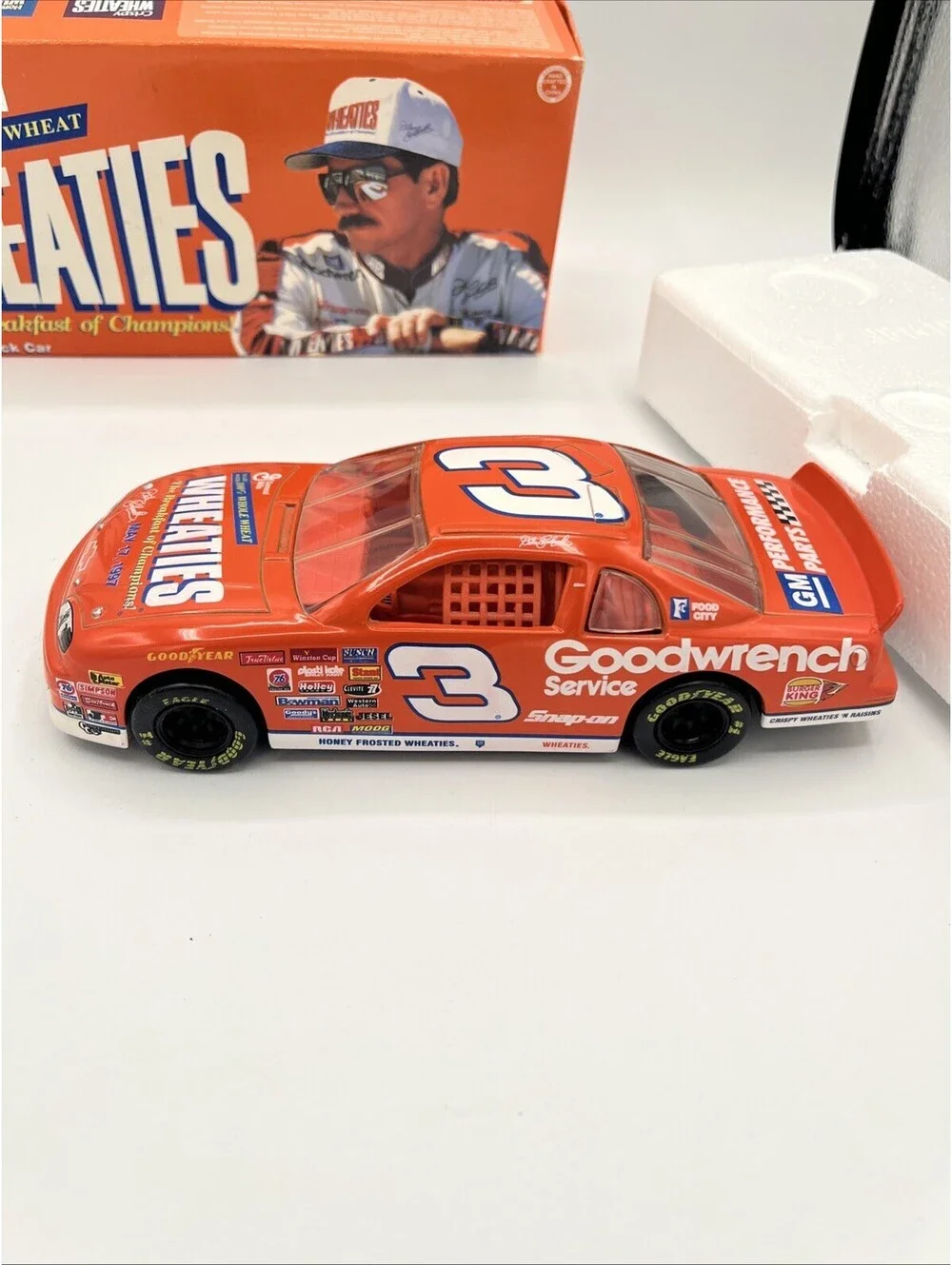 Nascar Action 1997 Dale Earnhardt Sr #3 GM Goodwrench Wheaties 1:24 *Pristine*